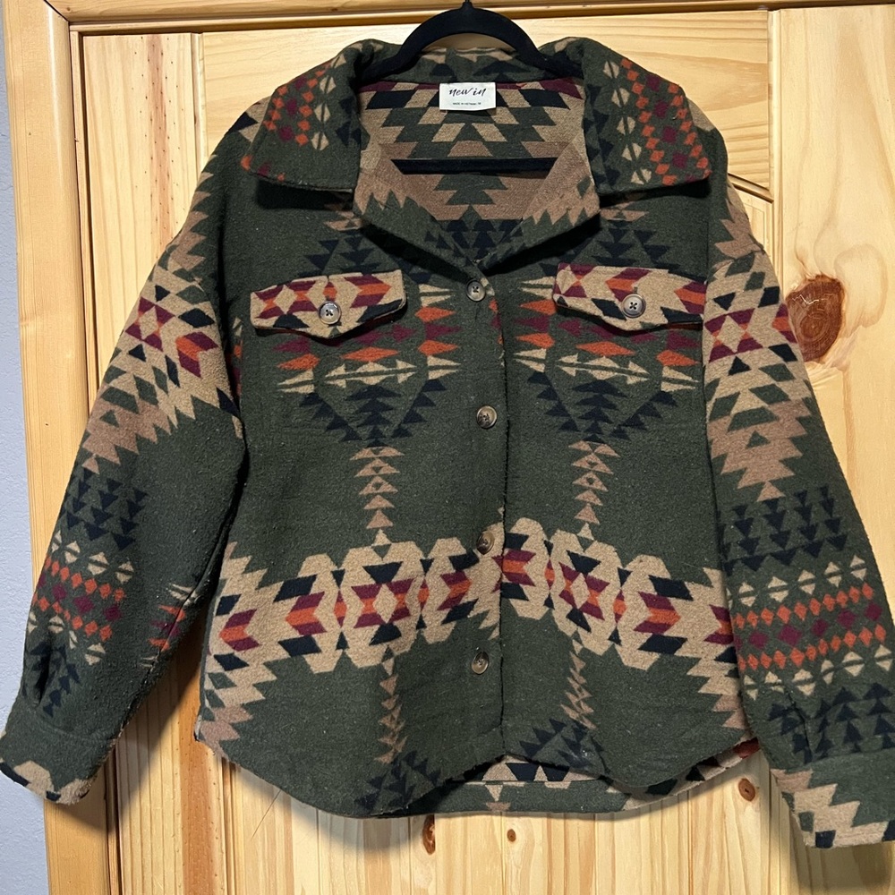 Western Aztec jacket like new, New In, size medium, Women’s